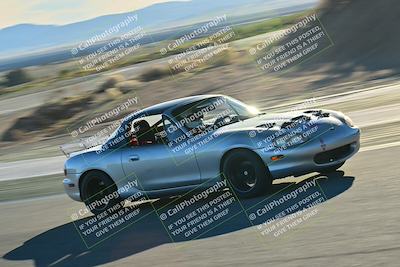 media/Dec-13-2025-Extreme Speed (Sat) [[d129ecb0b9]]/Beginner/Session 3 (Turn 5)/